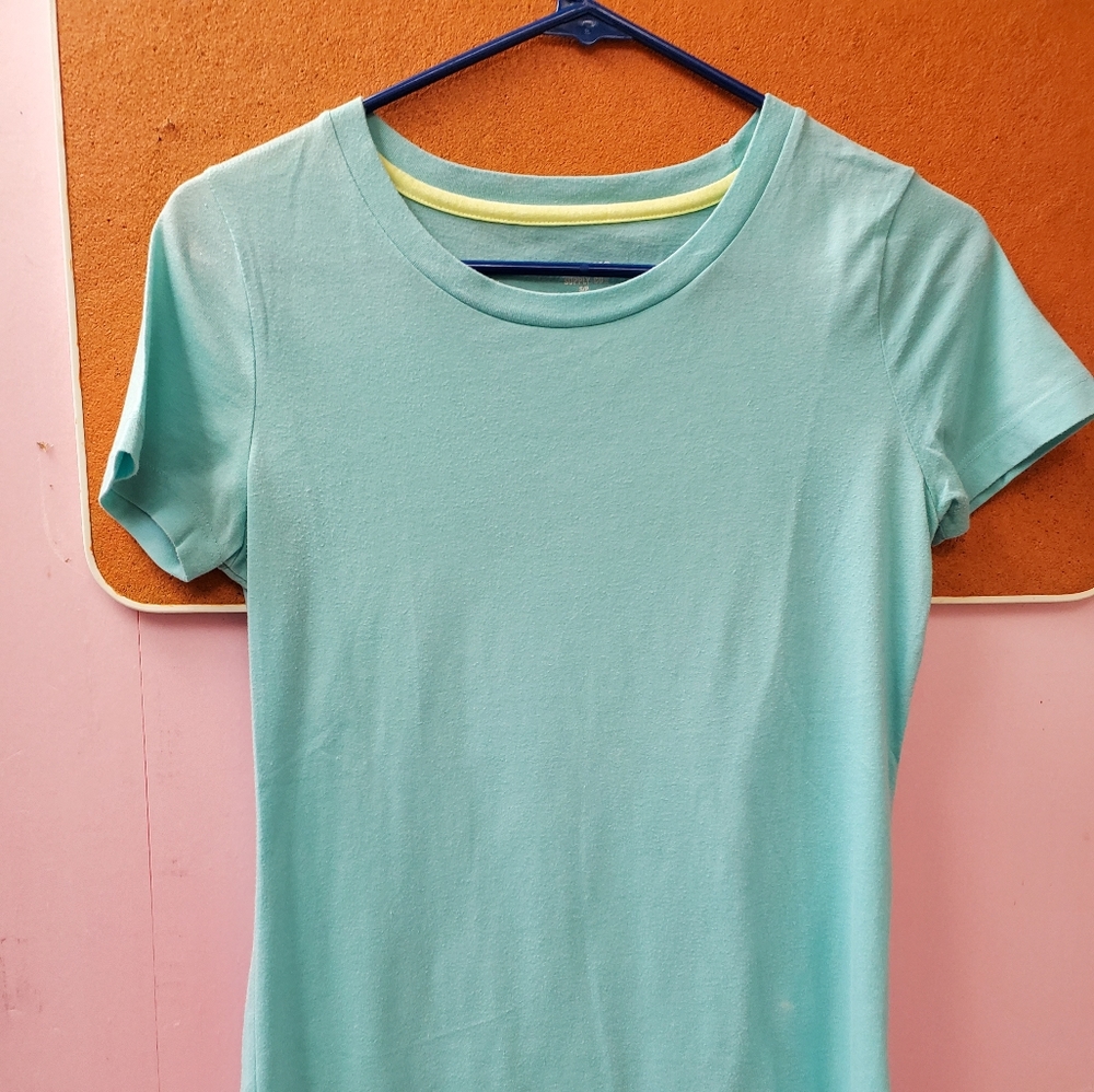 Mossimo women's tee shirt